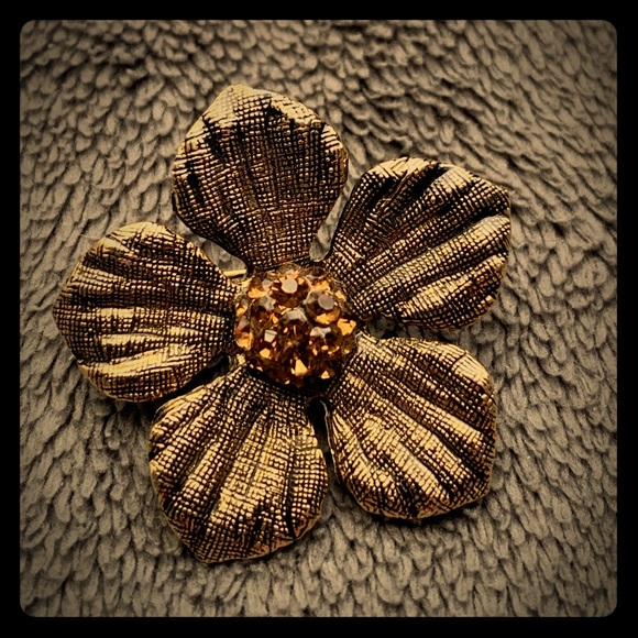 3/$15 Flower and Rhinestone Brooch - Picture 1 of 2